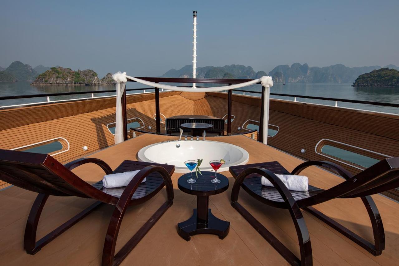 Готель Scarlet Pearl Cruises - Wonder On Lan Ha Bay Халонг Екстер'єр фото